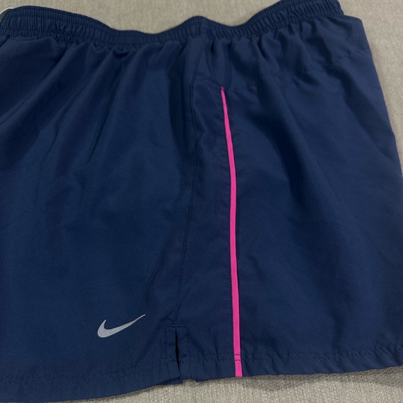 Nike Running shorts with liner SIZE Small - Picture 4 of 5